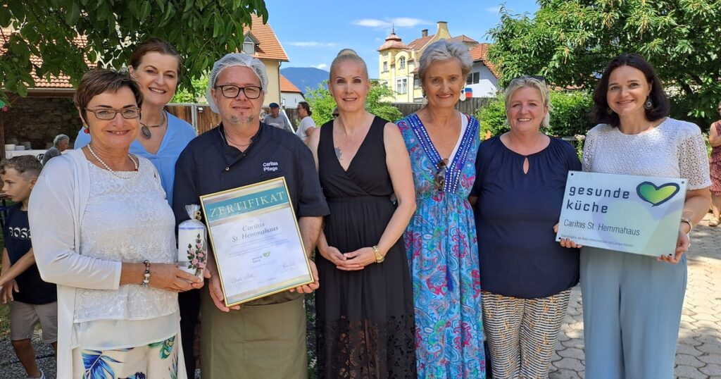 G&uuml;tesiegel &bdquo;Gesunde K&uuml;che&ldquo; im &bdquo;St. Hemma-Haus&ldquo;